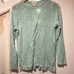 Long sleeve shirt